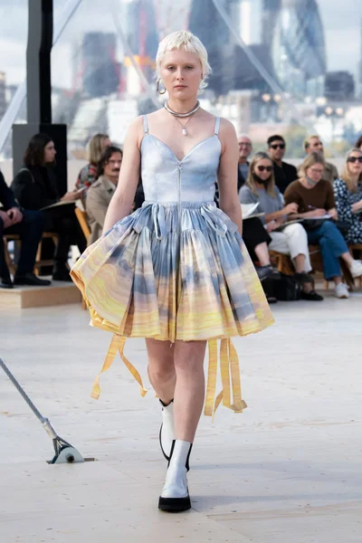 Look 2